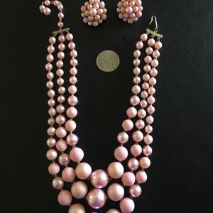 1950s beautiful pink necklace & earrings